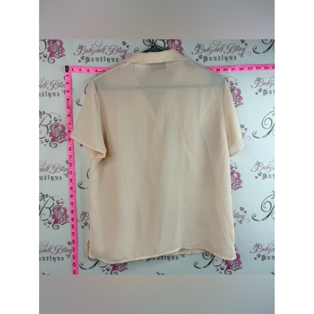Jessica tshirt Blush Cream/White Embroidered Short-Sleeve Button Front Shirt - Picture 2 of 10